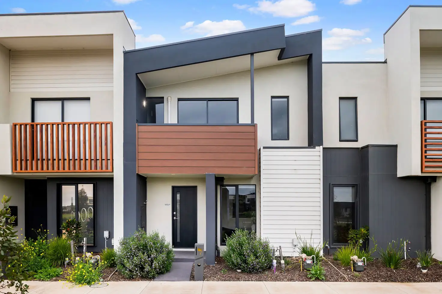Main view of Homely townhouse listing, 17 Selma Walk, Donnybrook VIC 3064
