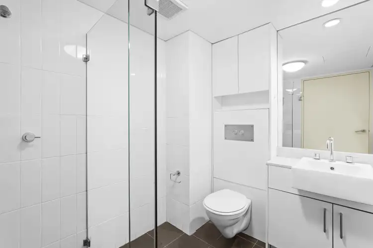 Fourth view of Homely unit listing, 102/640-650 Pacific Highway, Chatswood NSW 2067