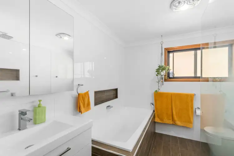 Sixth view of Homely house listing, 18 Jindalee Avenue, Kanahooka NSW 2530