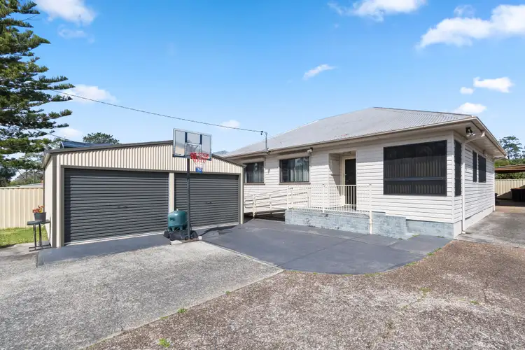 37 Farmborough Road, Unanderra NSW 2526