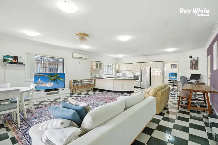 826 The Hosley Drive, Smithfield NSW 2164