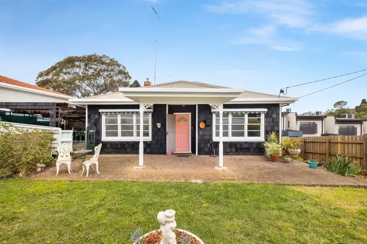 11 Grover Street, Pascoe Vale VIC 3044