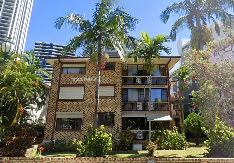 2/118 Surf Parade, Broadbeach QLD 4218