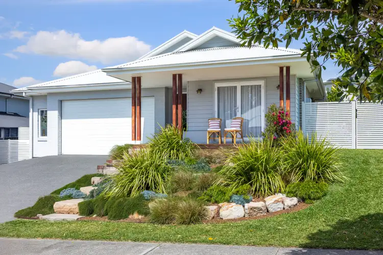 92 Parker Crescent