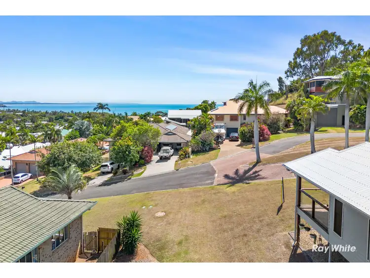 5 Sunset Court, Lammermoor QLD 4703