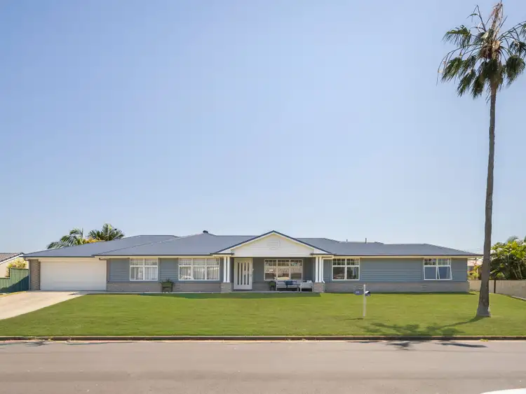 39 Oyster Point Esplanade, Newport QLD 4020