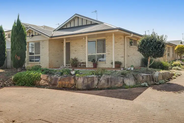 1/312b Hume Street, Centenary Heights QLD 4350