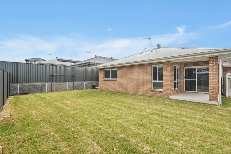 5 Ridgehaven Lane, Calderwood NSW 2527