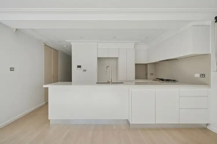 Third view of Homely apartment listing, 2/12 Hamilton Street, Rose Bay NSW 2029