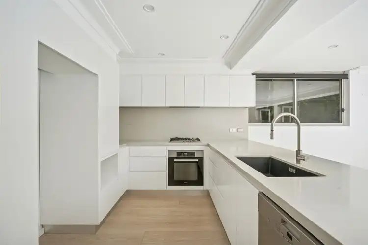 Fourth view of Homely apartment listing, 2/12 Hamilton Street, Rose Bay NSW 2029