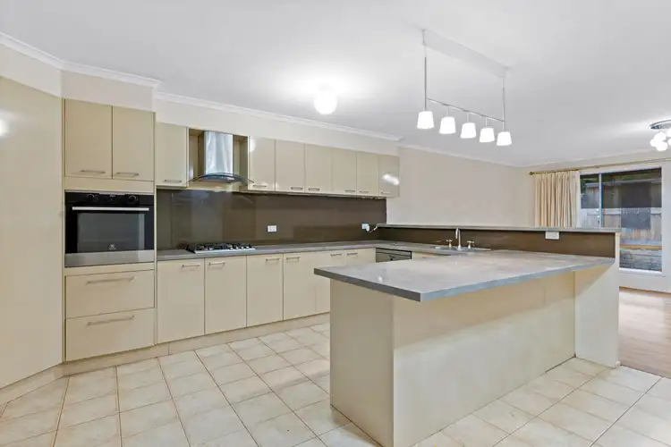 Second view of Homely house listing, 40 Sandon Circuit, Forest Hill VIC 3131