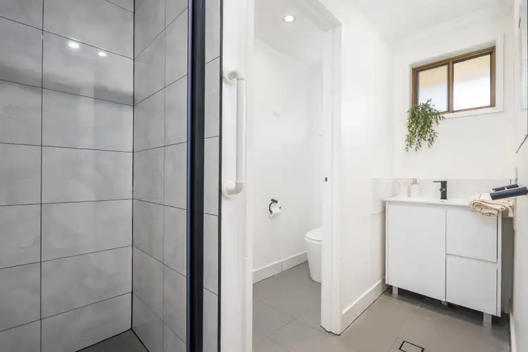 Fourth view of Homely unit listing, 6/611 Prune Street, Lavington NSW 2641