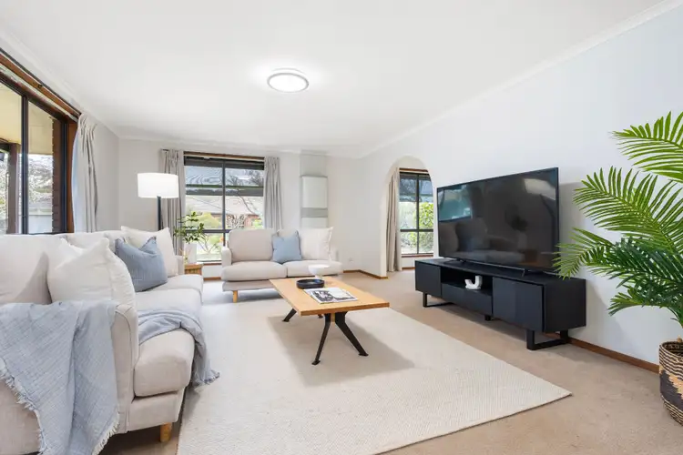 10 Sunwood Drive, Lavington NSW 2641