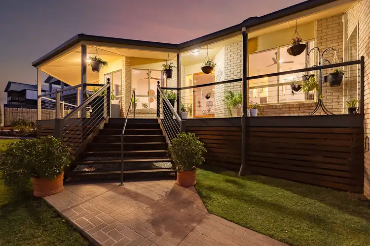 8 Windjammer Circuit, River Heads QLD 4655