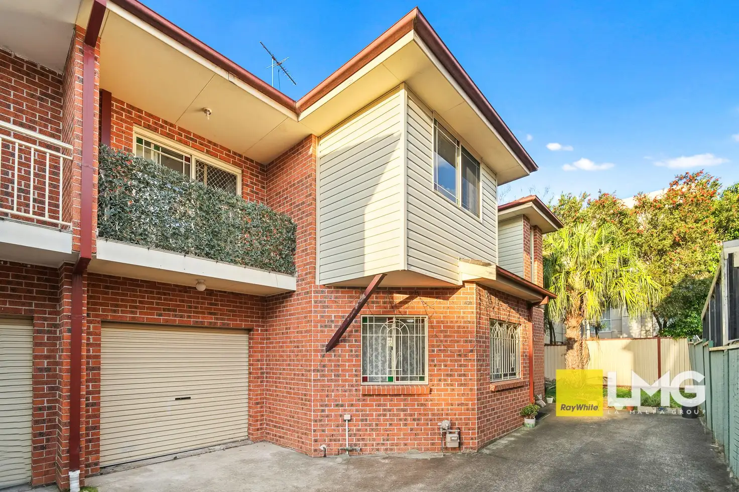 Main view of Homely townhouse listing, 4/14 Kennington Oval, Auburn NSW 2144