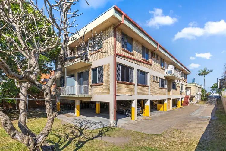 Second view of Homely unit listing, 2/110 Kingsford Smith Drive, Hamilton QLD 4007