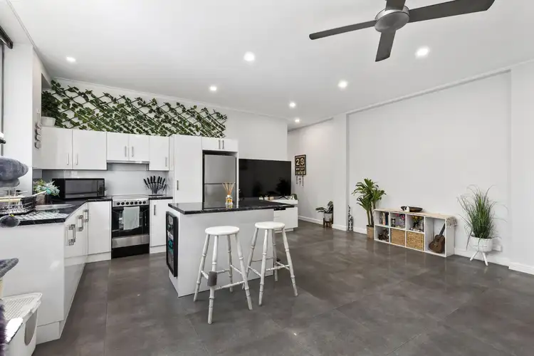 Fourth view of Homely unit listing, 2/110 Kingsford Smith Drive, Hamilton QLD 4007