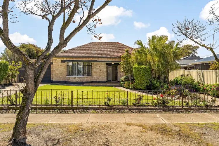 10 Mooringe Avenue, North Plympton SA 5037