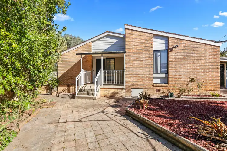 6 Foxlow Place, Airds NSW 2560