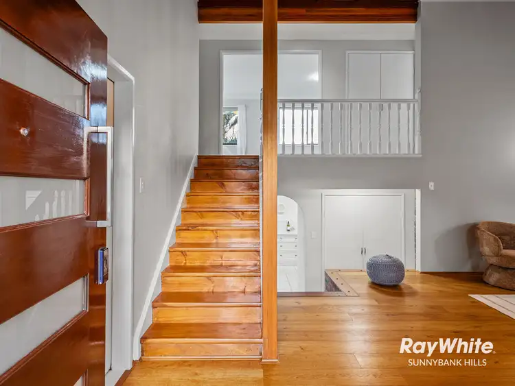 19 Pineneedle Place, Sunnybank Hills QLD 4109