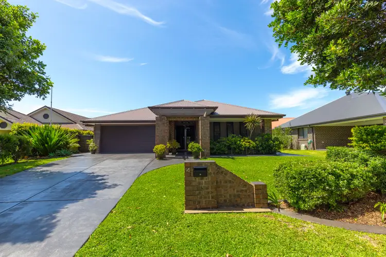 4 Captain's Cove, Tea Gardens NSW 2324
