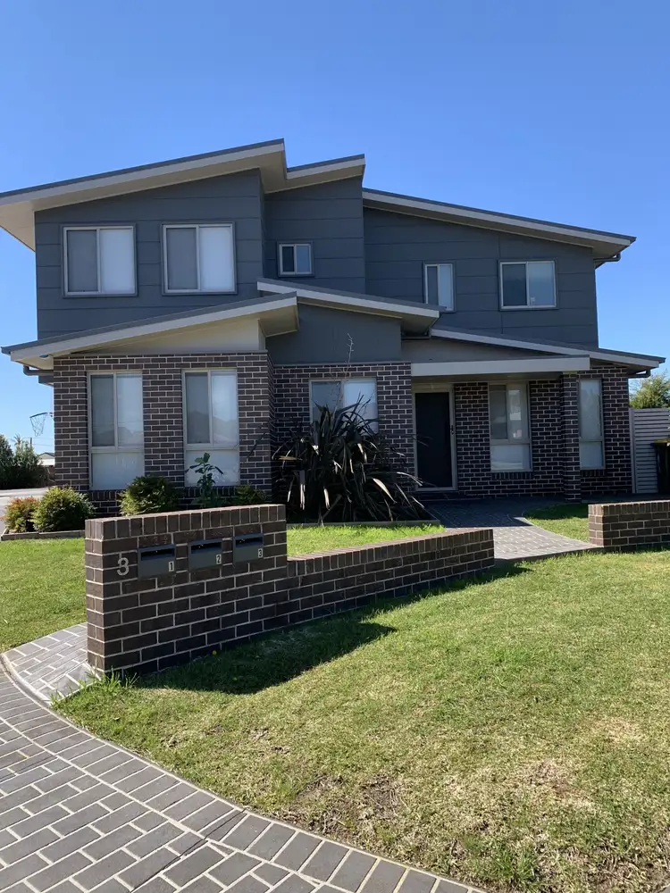 1/3 Kempt Place, Barrack Heights NSW 2528