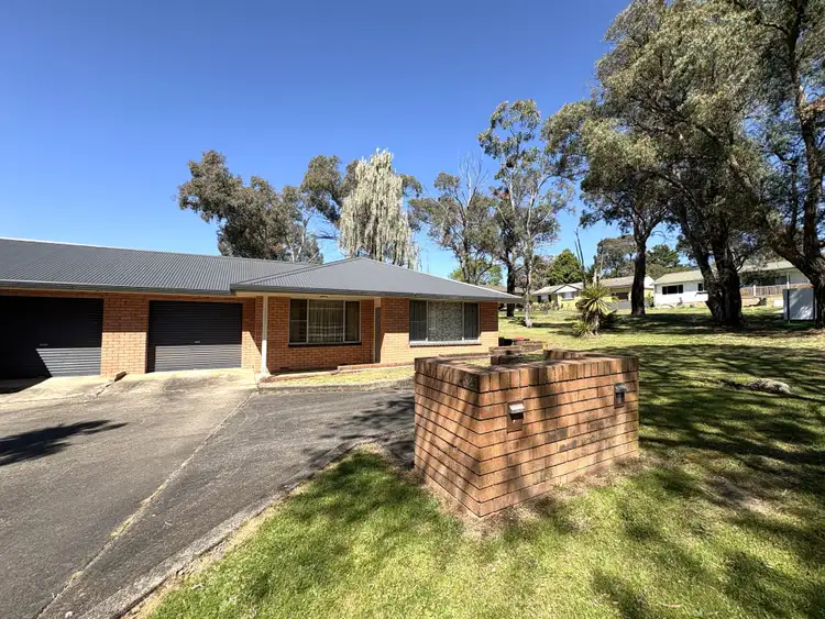 1/1 Kathleen Crescent, Armidale NSW 2350