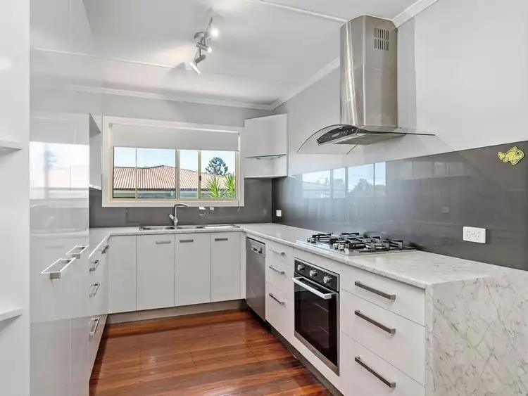 8 Benton Street, Acacia Ridge QLD 4110