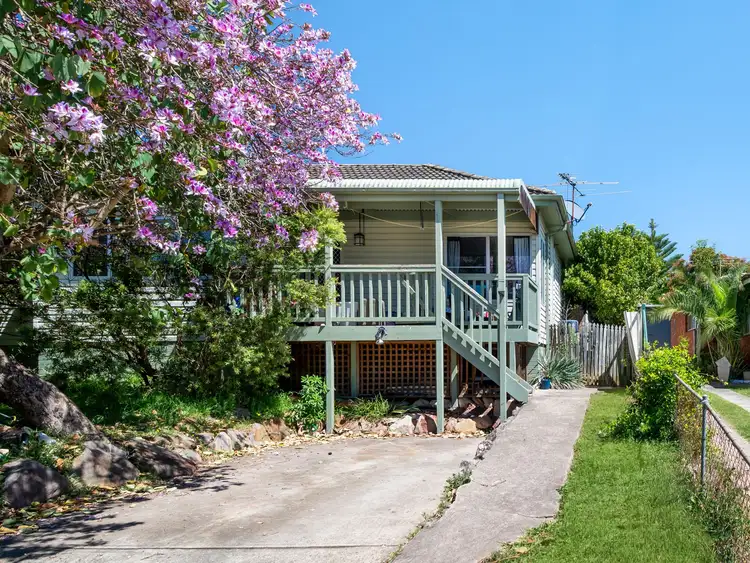 13 & 13A Carcoola Street