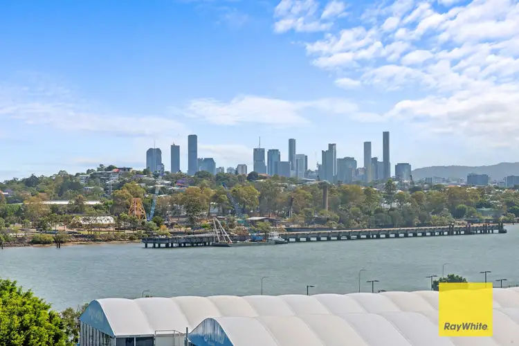 320 Macarthur Avenue