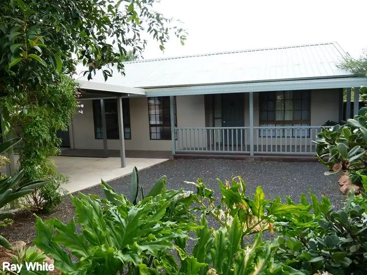 16 Holloway Street, Forbes NSW 2871
