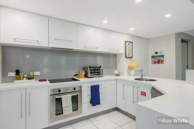 Fifth view of Homely apartment listing, 2/203 Matthew Flinders Close, Lammermoor QLD 4703