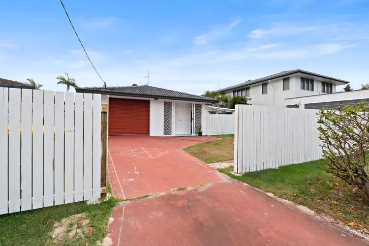 6 Mascala Parade, Mermaid Waters QLD 4218