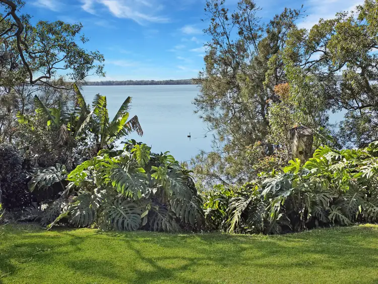 175 Sunrise Avenue, Halekulani NSW 2262