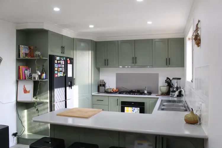 Fifth view of Homely house listing, 2 Winchester Way, Broadmeadows VIC 3047