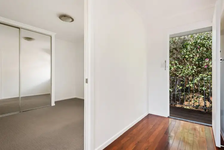 Fifth view of Homely unit listing, 2/15 Cyril Street, Camp Hill QLD 4152