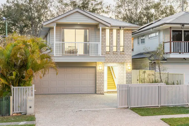 62 Oxley Station Road, Oxley QLD 4075