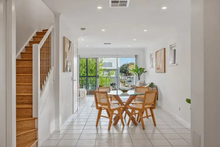 4/2-4 Hurtle Parade, Mawson Lakes SA 5095