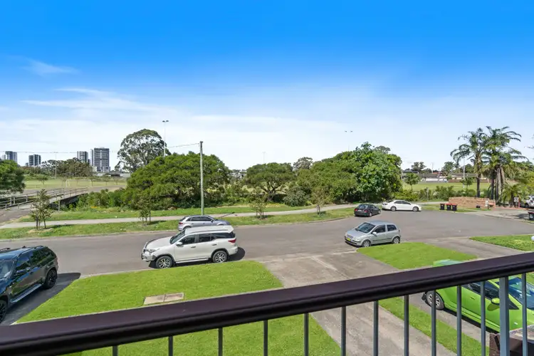Sixth view of Homely townhouse listing, 4/2 William Street, Lurnea NSW 2170