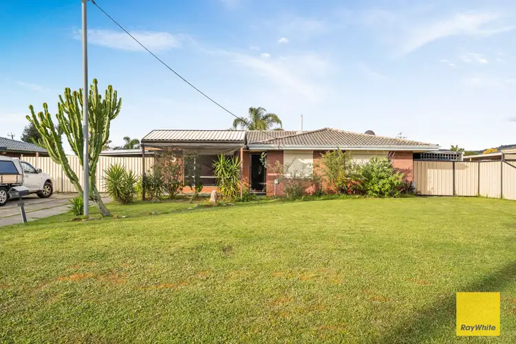 6 Jacaranda Place, Maddington WA 6109
