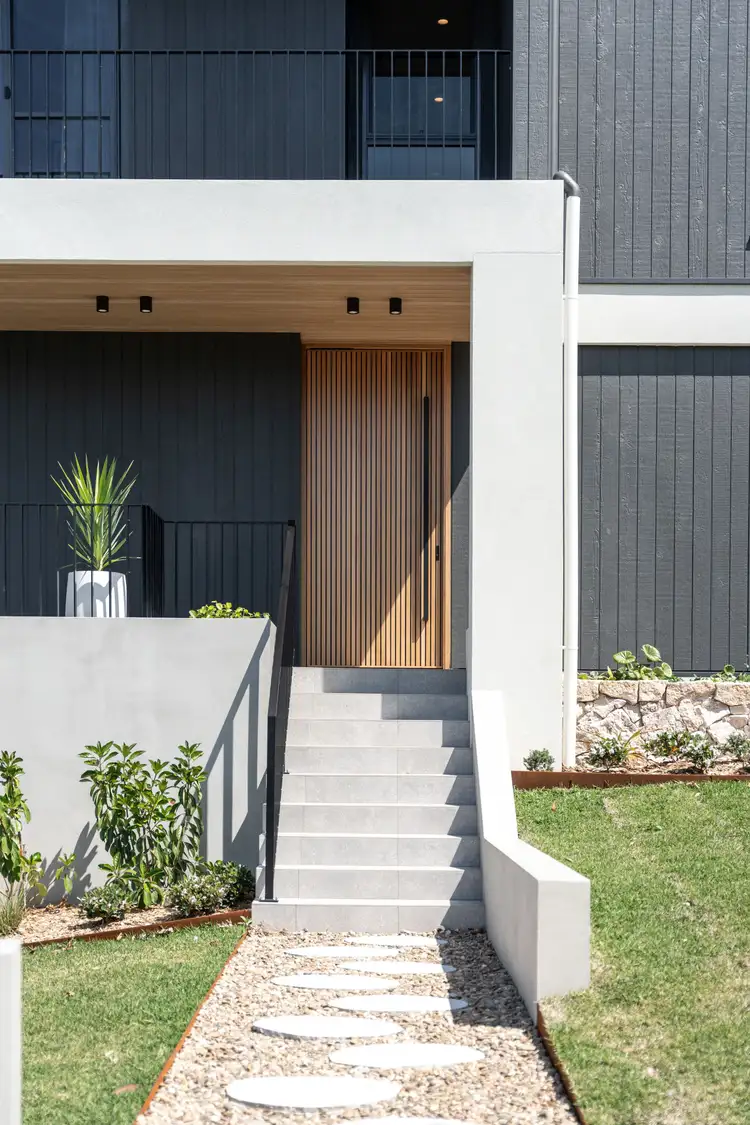 Second view of Homely house listing, 10 Robinsville Crescent, Thirroul NSW 2515