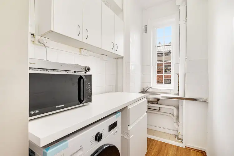 Second view of Homely studio listing, 4/6 Stanley Street, Darlinghurst NSW 2010
