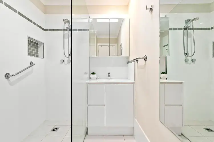 Sixth view of Homely house listing, 628 Northcliffe Drive, Berkeley NSW 2506