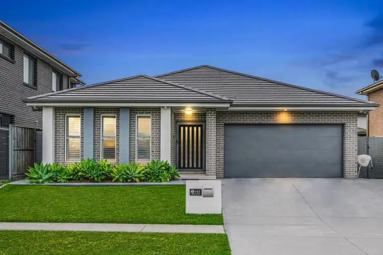 147 Rosedale Circuit, Carnes Hill NSW 2171