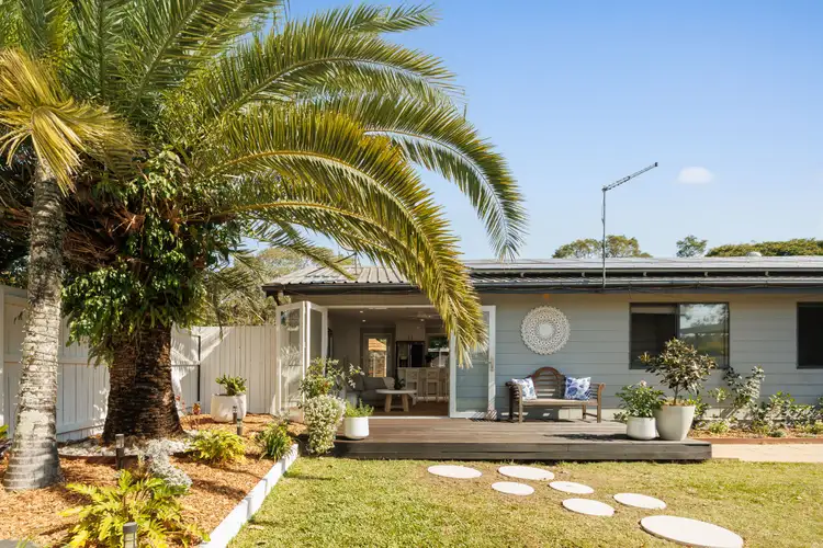 18 Pauline Avenue, Ellen Grove QLD 4078