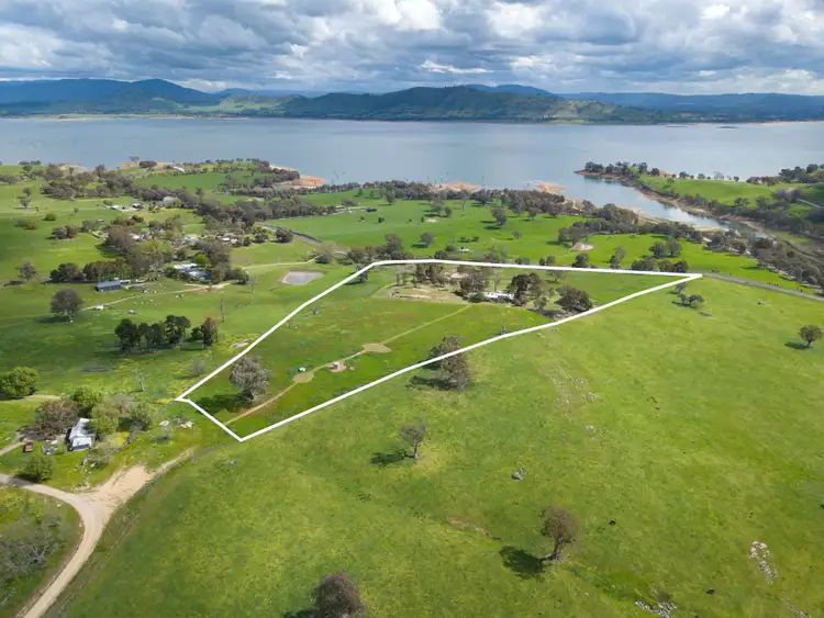 851 Lake Road, Bethanga VIC 3691