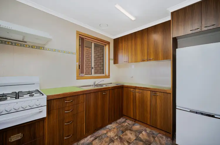 Fifth view of Homely house listing, 28 Examiner Crescent, Warrnambool VIC 3280