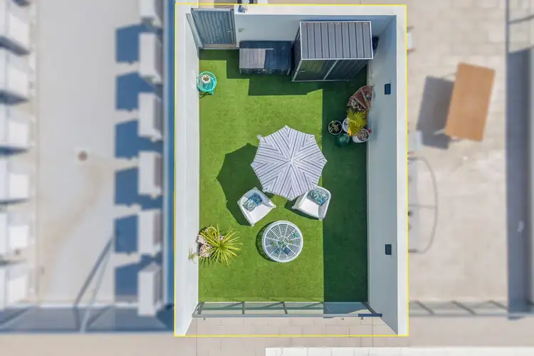 5237 Harbourview Drive, Hope Island QLD 4212