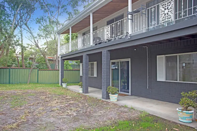 2/20 Yamba Street, Hawks Nest NSW 2324