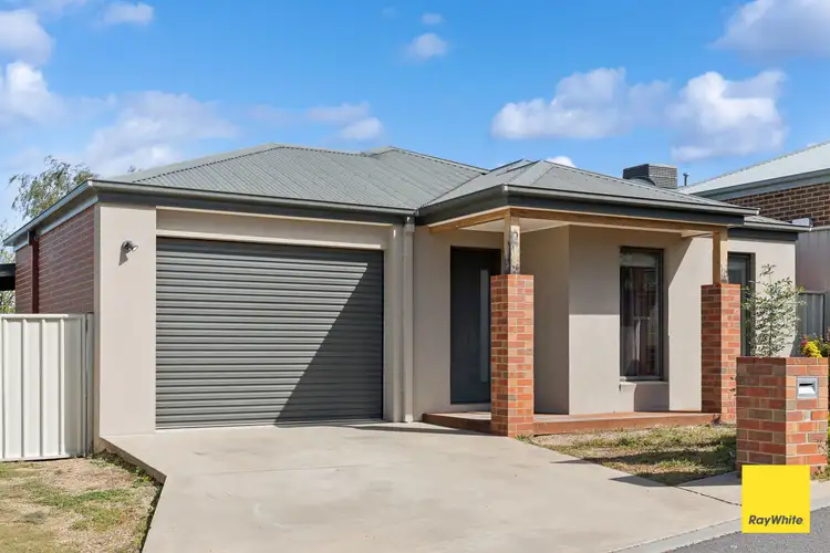 Second view of Homely house listing, 2/25 Albert Street, Long Gully VIC 3550